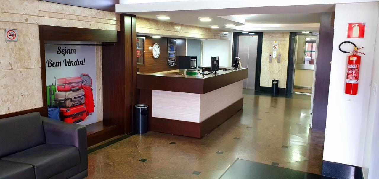 Center Patos Hotel Патус-ди-Минас Экстерьер фото